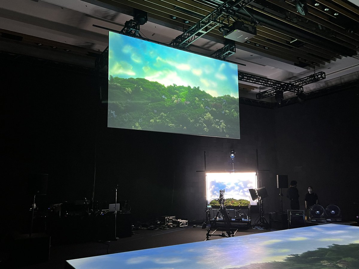 LA FABRIQUE DE LA LÉGÈRETÉ
エルメスの「軽やかさの工房」
「ペガサスと6つの軽やかさを探す旅」
2018年の「彼女と。」も素晴らしかったが、詩と映像で綴るアーティストたちの「手」が織りなす6幕のファンタジーは、イメージ豊かな時間だった。
#hermes #軽やかさの工房 #エルメス