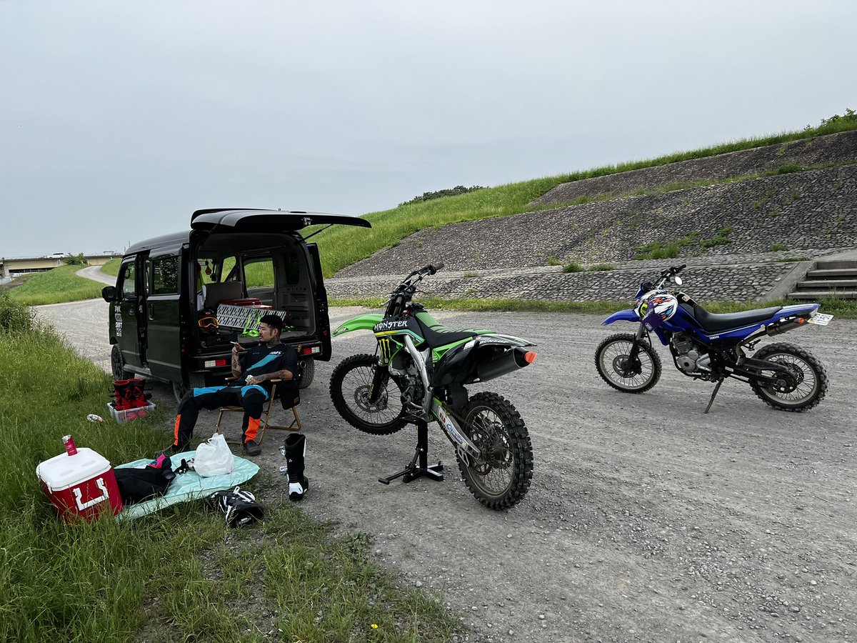 tomobow4730's tweet photo. モトクロスは沼です…
#kx250f https://t.co/RCt3tlpuqO