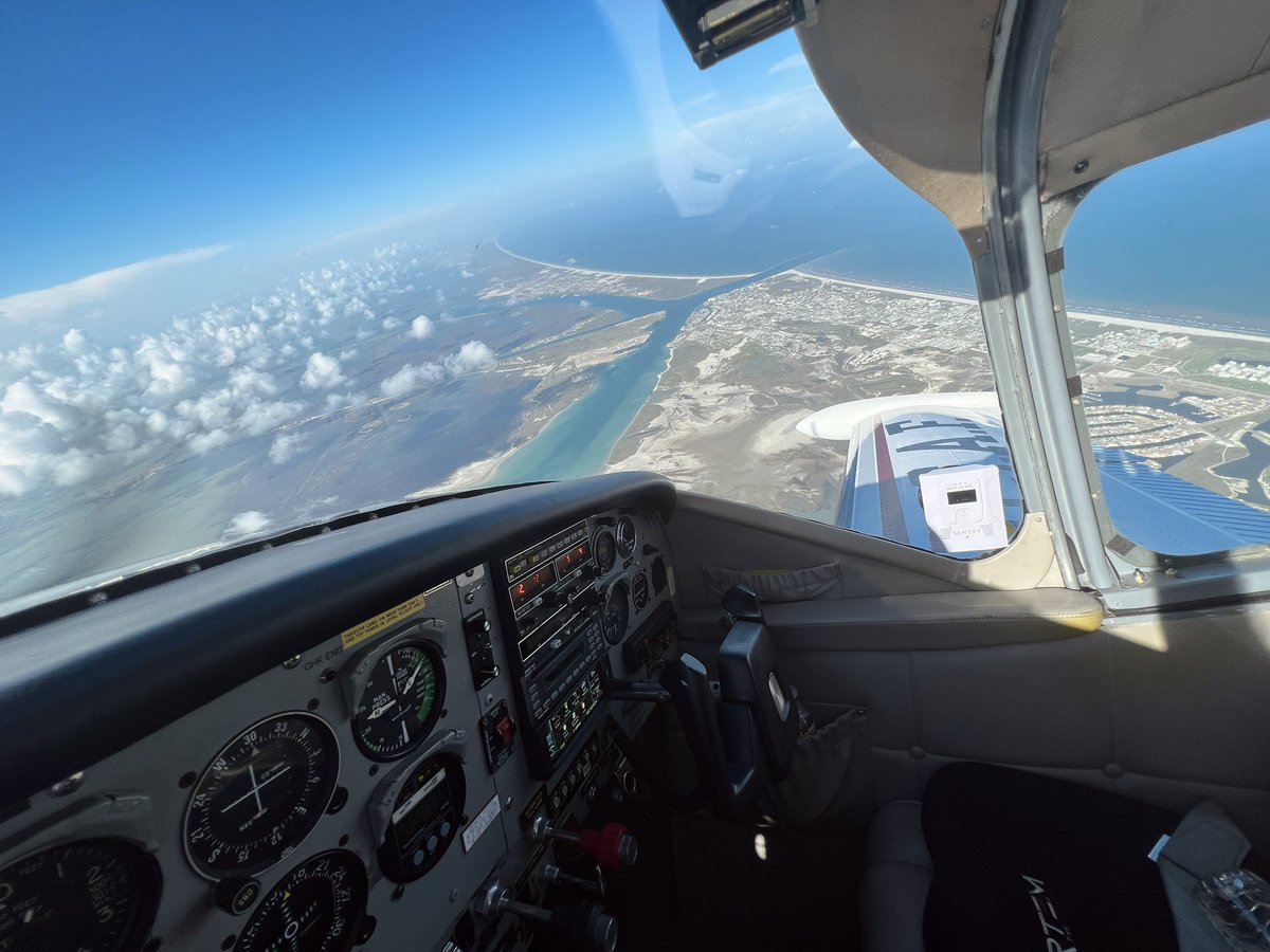 robinstotz's tweet photo. Happy 15th Birthday @ForeFlight! You certainly make flying better. https://t.co/JWN4fKxlcn