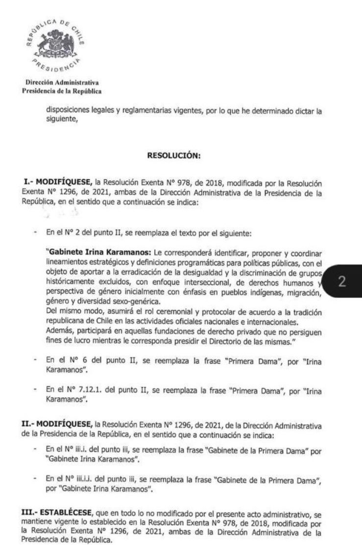 cgajardop's tweet image. En el tema de Irina Karamanos el problema es tener asesores con sueldos importantes sin preparación ni experiencia que te hacen estos autogoles.
Importante entender que el Estado no puede ser una agencia de empleos. Menos amigos y más profesionales.