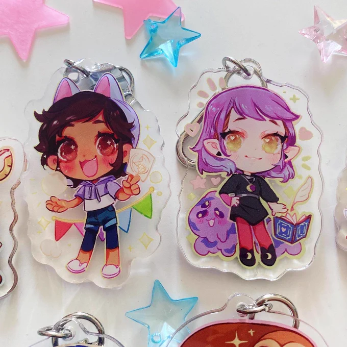 The pics are a little awkward bc lighting BUT YAHHHHH all my 🦉 House charms so far ✨

#TheOwlHouse #TOH 