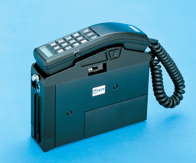 NTT DOCOMO】昔のショルダーフォン - 携帯電話本体新 モデル