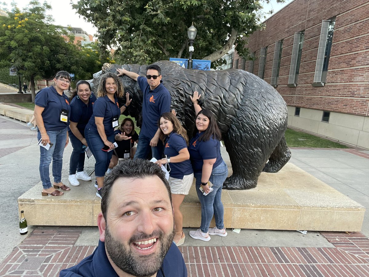 Anessa_Amer's tweet photo. Team Edison! Gettin’ that good luck! #acsasi2022 https://t.co/LdR8mgho6s