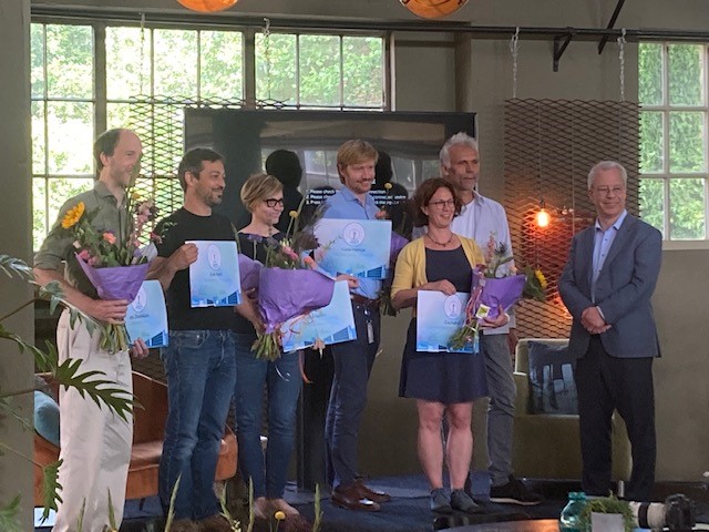 TNWTUDelft's tweet photo. Excellent onderwijs in de schijnwerpers tijdens de jaarlijkse Teacher of the Year-verkiezing TNW. https://t.co/g1g9eev99O