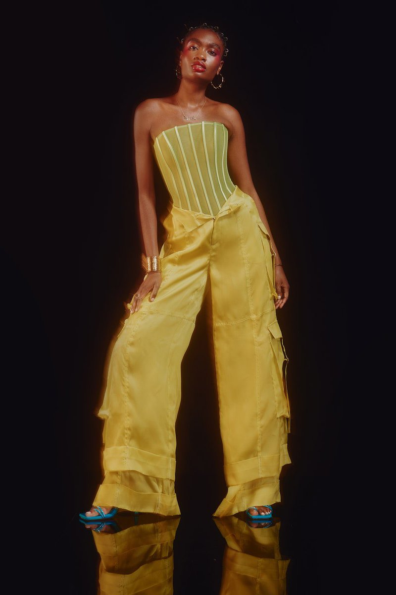 jacquemusx's tweet image. It girl uniform