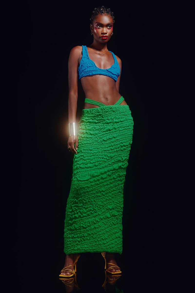 jacquemusx's tweet image. It girl uniform