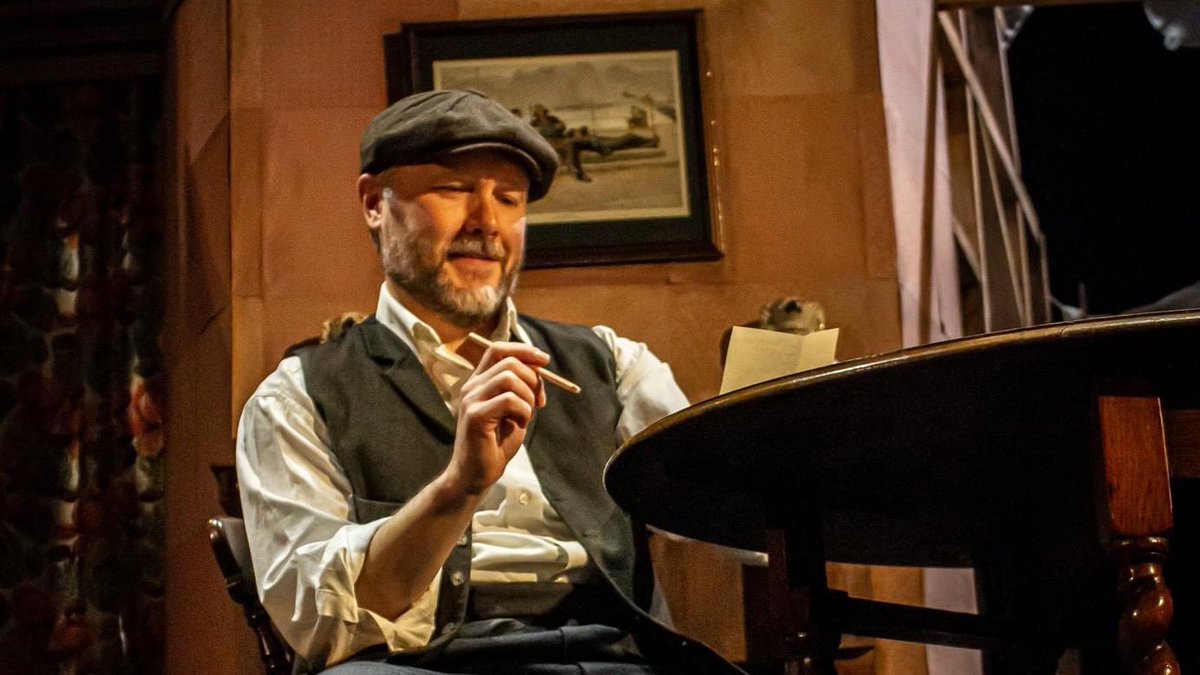 TONIGHT! Christina Castling’s new play, A Way Home, arrives sharing the story of the 1950’s villages in County Durham classified as category 'D', no longer worthy of investment. Expected to die quietly they refuse to go without a fight...

🎟 Book online: queenshall.co.uk/events/way-home