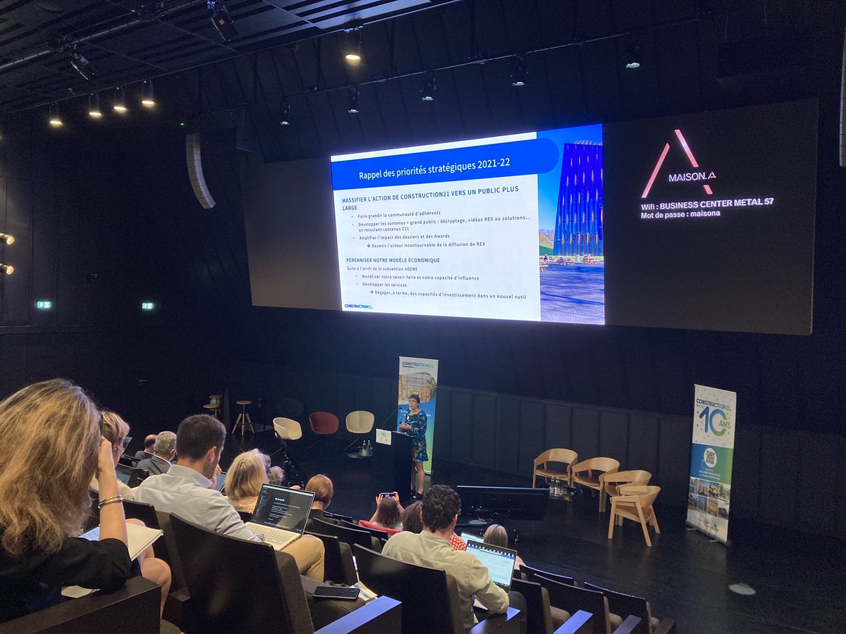 efficacity_lab's tweet photo. En tant qu’adhérents, c’est naturellement qu’#Efficacity a tenu à être présent aux 10 ans de @Construction21F, le réseau des professionnels de la ville #BasCarbone.
Bon anniversaire 🎊 https://t.co/wvbofUw7Z5