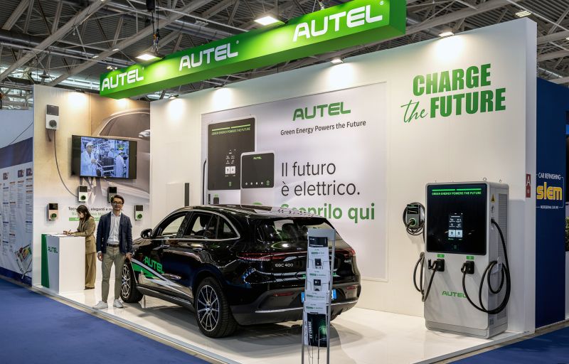 autel_energy's tweet photo. Not only in Europe, but also in Asia, Middle East, Africa, Brazil and other regions, #MaxiCharger is also in full swing.
MaxiCharger, especially AC Wallbox, is being trusted and appreciated by the market for its beautiful appearance and excellent performance.
#GreenEnergy #ev https://t.co/6vXdS8Kd7h