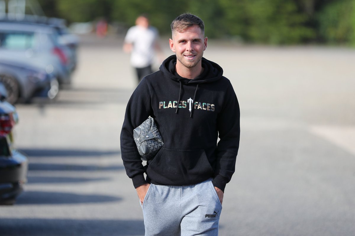 crewealexfc's tweet image. The Reds are back! 🙌🔴

#CreweAlex