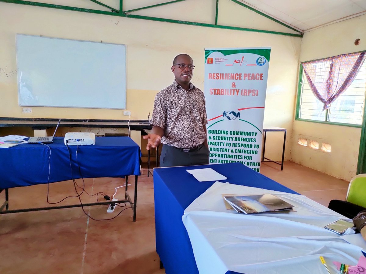 Isiolo_CEED's tweet photo. As part of Resilience Peace and Stability we held a consultative session for all Amani Clubs Partrons TSC and MOE officials to plan on activities Implementation &amp; easy coordination.Amani Club was introduced to new schools and new officials elected.@denmarkinkenya @tendasasa https://t.co/oflHhugNdY