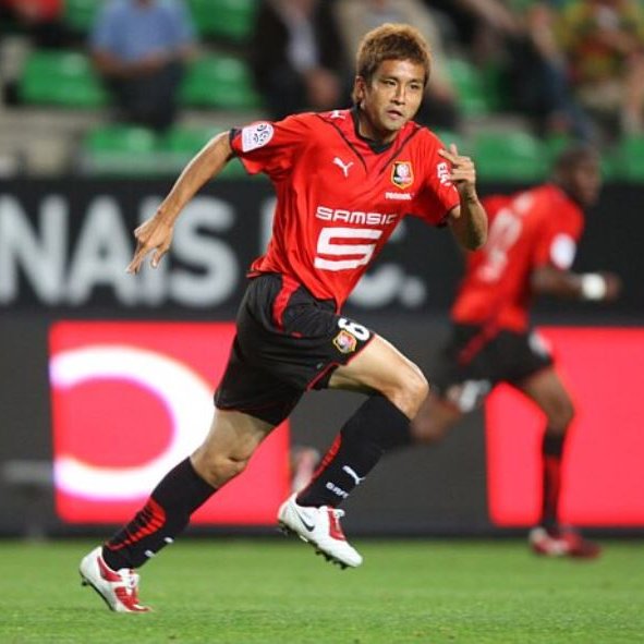90footballFr's tweet photo. 🇯🇵🇫🇷 Le Japon et la Ligue 1 🇯🇵🇫🇷
N. #Hiroyama (MHSC)
J. #Inamoto (Rennes)
K. #Nakata (OM)
D. #Matsui (Le Mans, ASSE, Grenoble, Dijon)
S. #Ito (Grenoble)
E. #Kawashima (Metz, RCSA)
H. #Sakai (OM)
G. #Shoji (Toulouse)
Y. #Nagatomo (OM)
N. #Ueda (Nîmes)
❓ T. #Minamino (Monaco) ❓ https://t.co/uu8dDQD5Kg