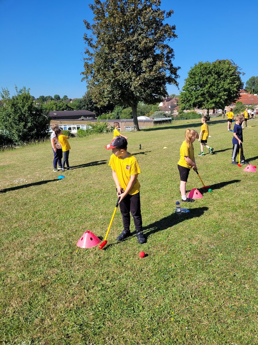 amberEPS's tweet photo. Our first activity today is golf and we are having a great time! @PE_EPS1 @PrimaryElaine @IPAT_Edu https://t.co/qvVcSwA8r1