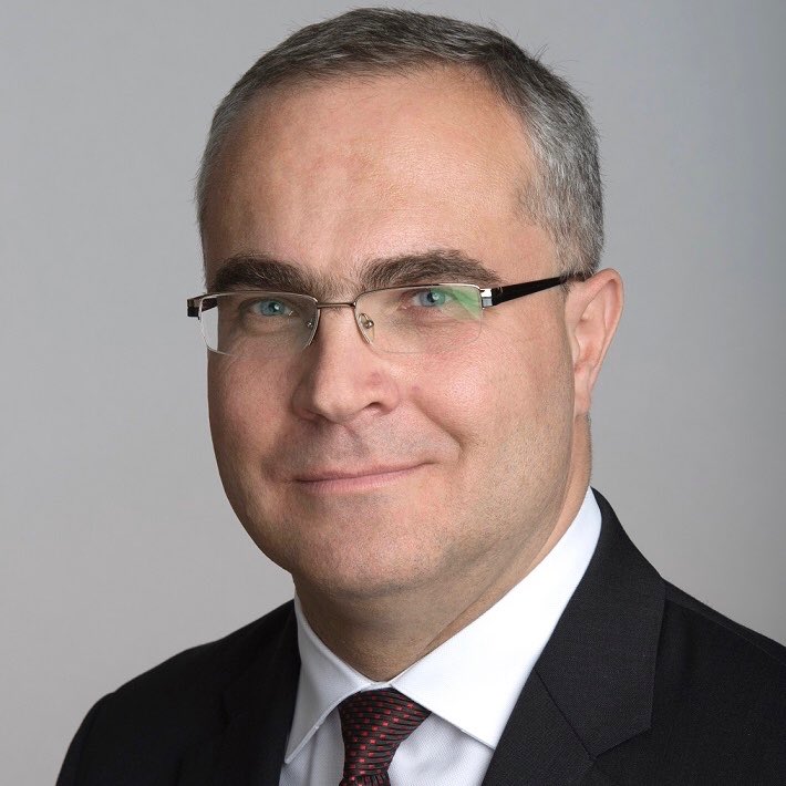 Ambrela_org's tweet photo. Dr. #MichalMlynar / @MichalMlynar zo Stálej misie #SR pri #OSN / @SlovakiaUNNY bude dnes hosťom online diskusie o napĺňaní #SDGs v čase vojny na Ukrajine. Viac o evente s podporou #EU cez #DEARprogramme a #SlovakAid tu: https://t.co/L3ZPXaKf30
#FoM #act4SDGs #UN #facesOfMigration https://t.co/sAMhgFBKtP