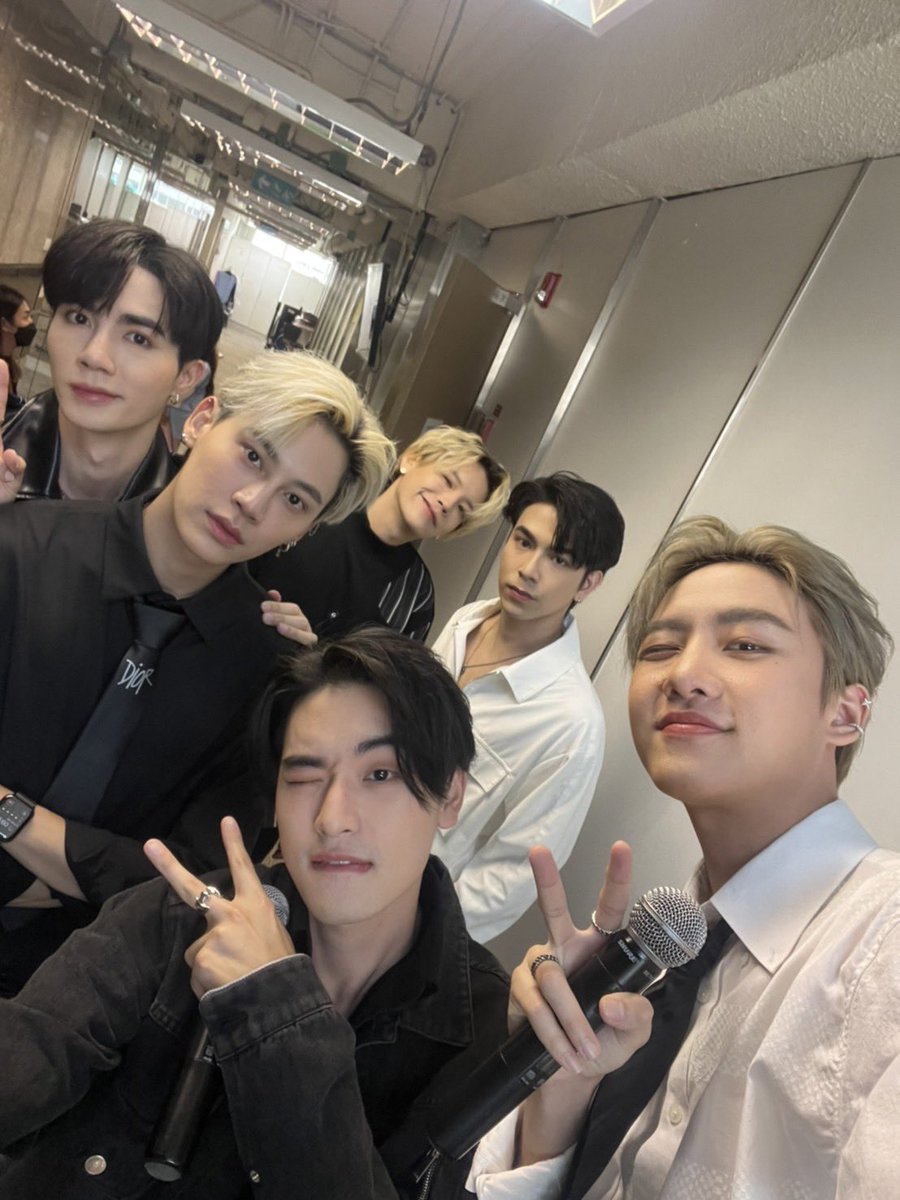 bb0un_official's tweet photo. [ 22.06.22 ]
IG/Twitter Update: TheDND

วันนี้ 6 หน��่ม BE MY BOYFRIENDS 2 เดินสายโปรโมท อย่าลืมไปให้กำลังใจพวกเขากันเยอะๆน้า ❤️❤️

📍https://t.co/LlSd3y0DGX

#BEMYBOYFRIENDS2 
#THEDNDTH
#bb0un
#อมยิ้มของบุ๋นไออุ่นของเฮีย https://t.co/Wo22UIR4C0