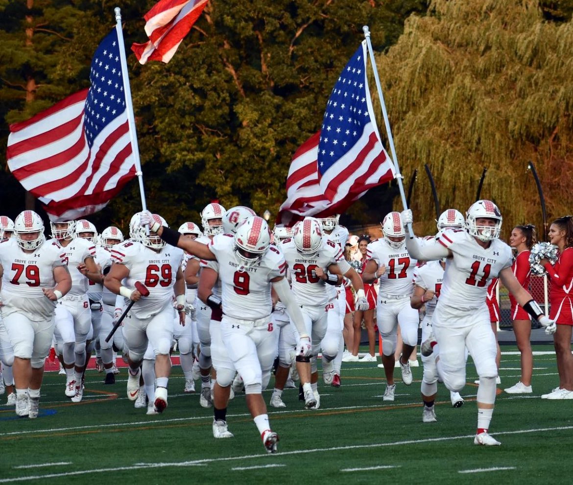 ColtonBaumann05's tweet photo. Thank you @CoachDiDonato and @CoachGMatthews for taking time out of your day to talk to me about @GCC_FB and why your players are so successful both on and off the field! @CeltsFootball @CoachGlass2 @CoachBaney #brickbybrick #VisionProcessLove https://t.co/A6XOsUYO8J