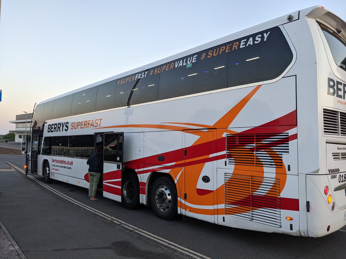 SISIsseySchool's tweet photo. Year 5 are off to Manchester for the final residential of the year. Next stop @ManUtd https://t.co/XKj2RiLvbx