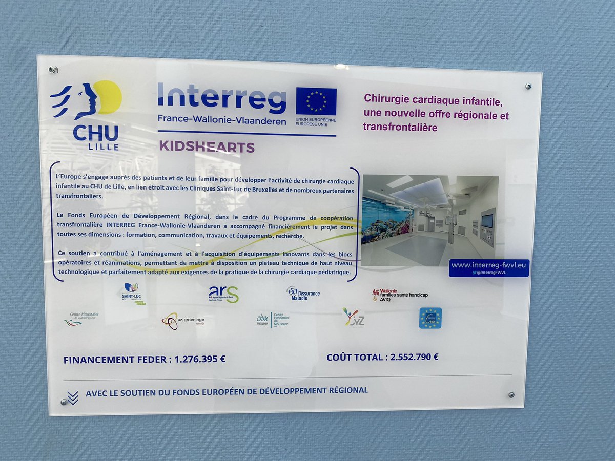 ERICDELECOSSE's tweet photo. 100eme petit ♥️ opéré cette semaine au @CHU_Lille. Autant de sourires d’enfants retrouvés grâce aux équipes du projet KIDSHEARTS. Découverte hier des blocs aménagés avec le soutien d’@InterregFWVL. Quand je vous dis qu’Interreg est au ♥️ de nos vie !Info 👉https://t.co/FH4ZY59l2y https://t.co/n5jWTh56fR