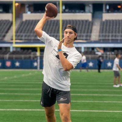 VYPEOK's tweet photo. VOTE NOW! Moore/Norman Area Preseason Quarterback Poll – Presented by Landers Chrysler Dodge Jeep Ram of Norman (Poll ends 6/28)

https://t.co/HKDifO80sy #okpreps https://t.co/U6fOulBtiD