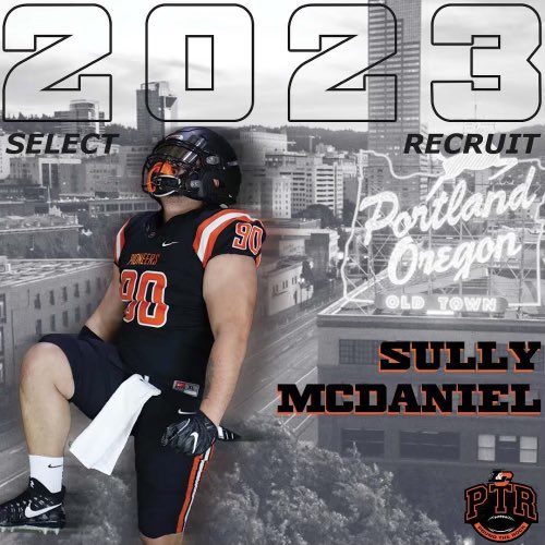 Very excited to announce that I have received my first offer to continue my academic and athletic career at Lewis and Clark! Thank you @JoeBushman5 for the opportunity! @ClackamasTDClub @coachholan @Lombardi_Luv @BrandonHuffman @AndrewNemec