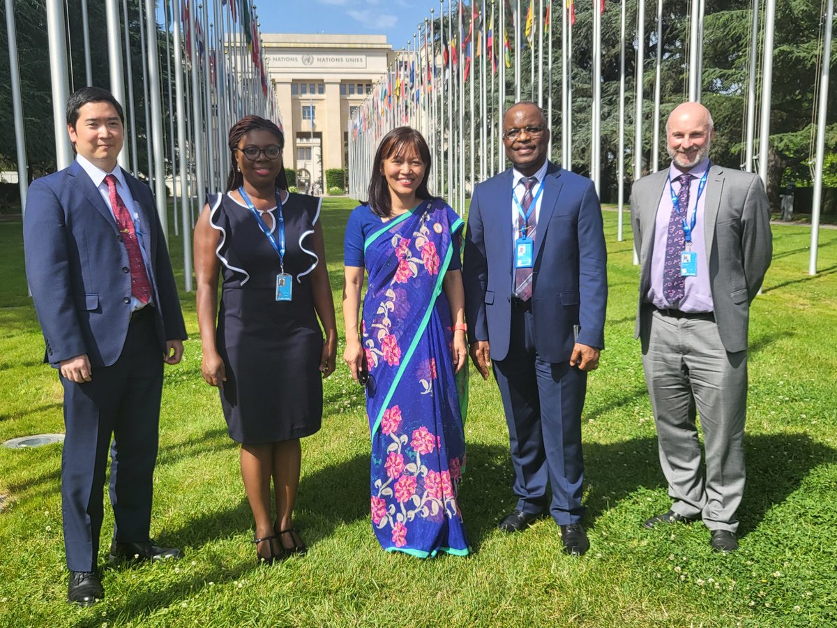 Great privilege for <a href="/UNIDIR/">United Nations Institute for Disarmament Research</a> to work with <a href="/UN_Disarmament/">UN Office for Disarmament Affairs</a> to support <a href="/MuanpuiiSaiawi/">Muanpuii Saiawi</a> chairing of the 2022 Governmental Experts on #UnitedNations Register of Conventional Arms. A fantastic team for promoting transparency in armaments.