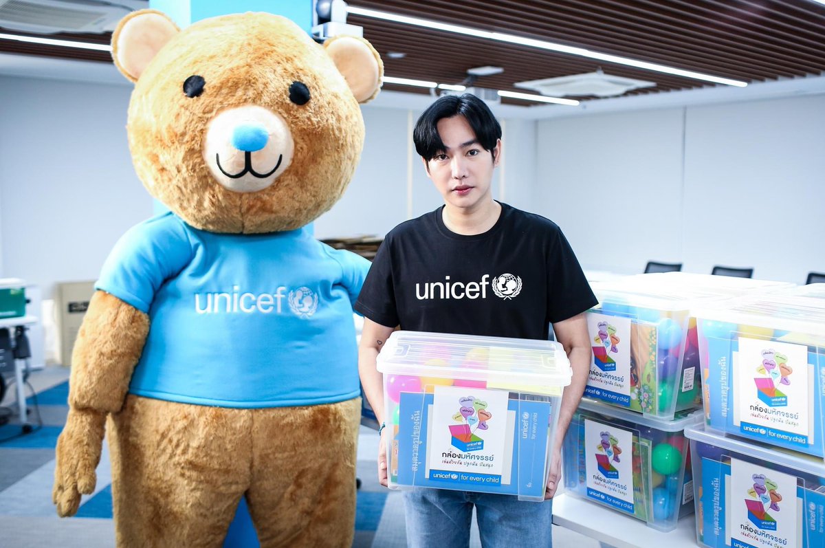 Palitarea's tweet photo. พี่เป๊กกับภารกิจกล่องมหัศจรรย์

https://t.co/nuMfiOGzG8

#เป๊กผลิตโชค 
#PeckPalitchoke https://t.co/RJXwb5iwLs