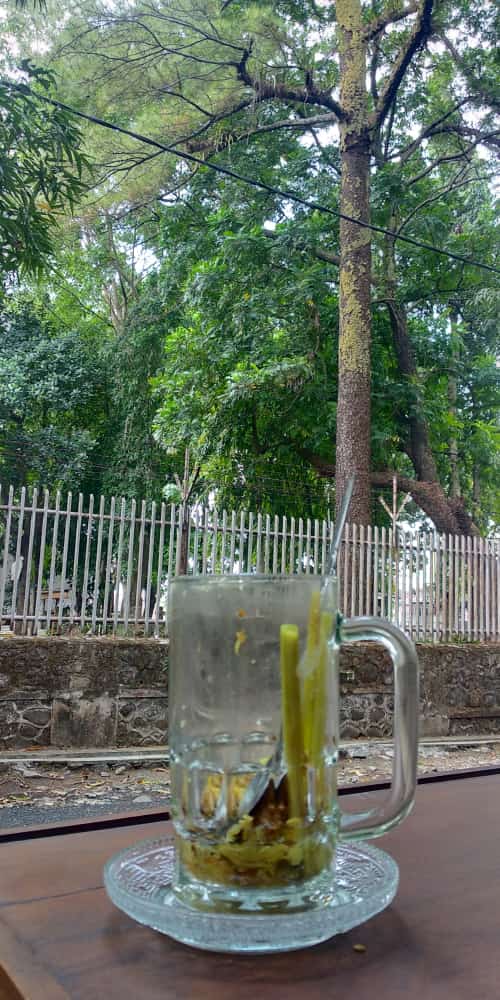 SaifulA84380257's tweet photo. Sedang baik2 saja Q disini.
Pulang jualan_makaaaan
#diwarung_pinggir jalan..
#didalam perut yg kenyang..
#terdapat jiwa yg tenang.. https://t.co/24bQaZiPXY
