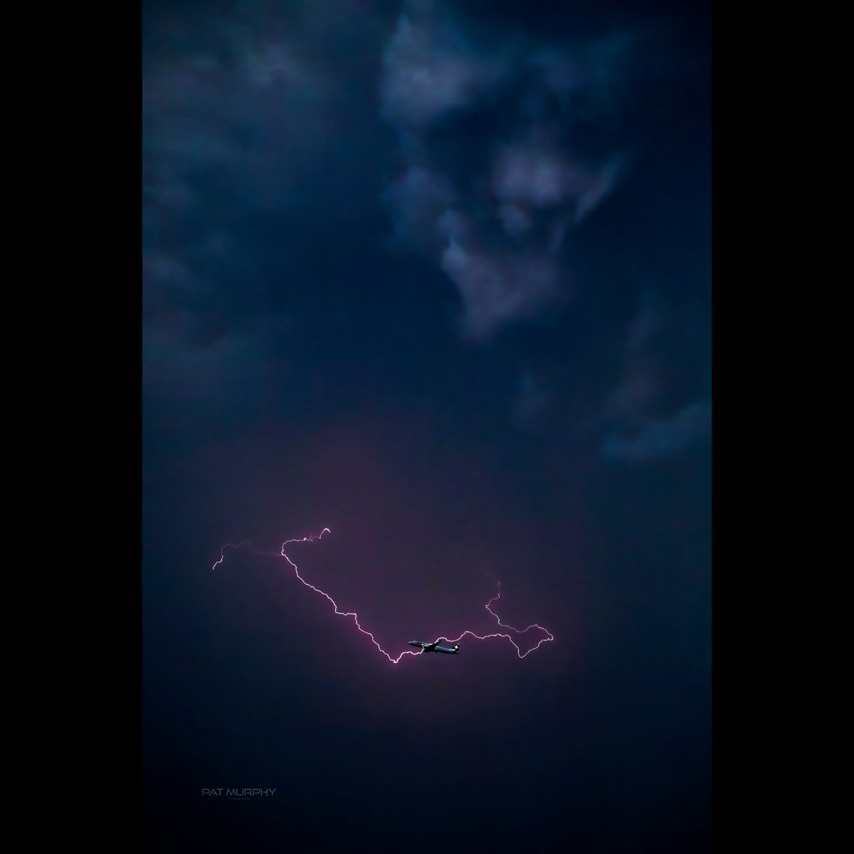 A Swiss A220 passing by a lightning storm near Zurich Airport last night.
#aviation #airplane #aviationphotography #zrh #zrhfanphoto #lightning #weather #Earth