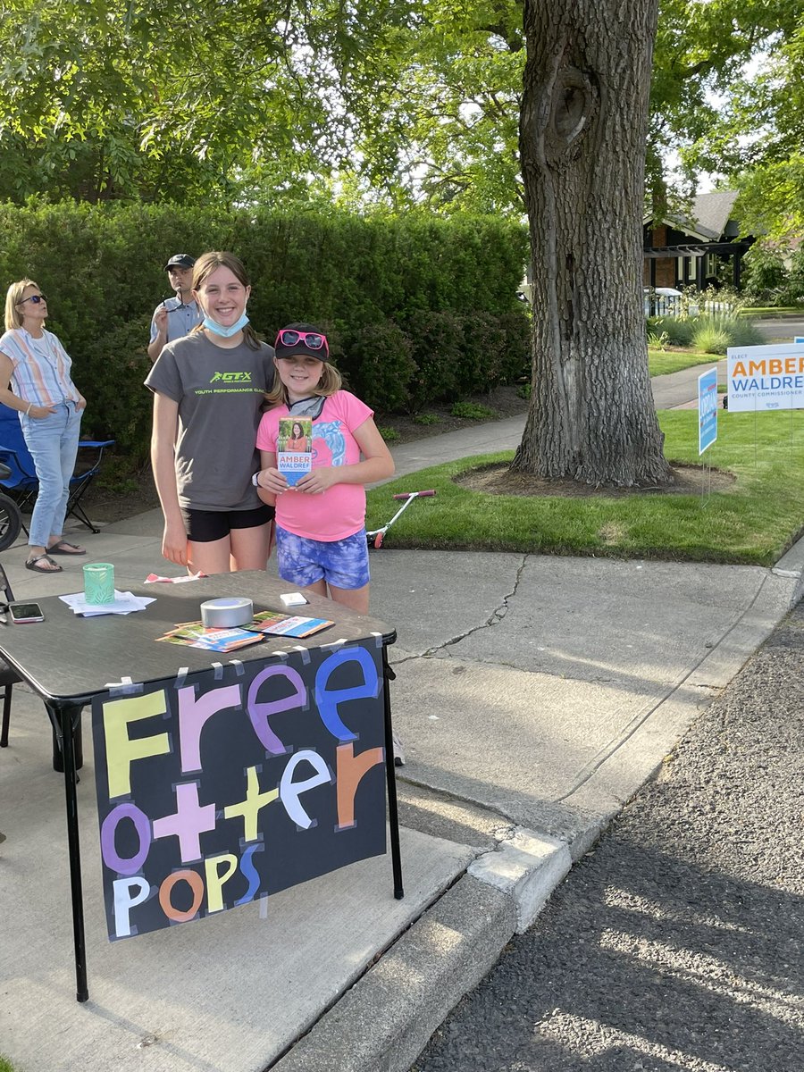 amberwaldref's tweet image. Happy Solstice! @summerparkways was so fun! #ilovepopsicles