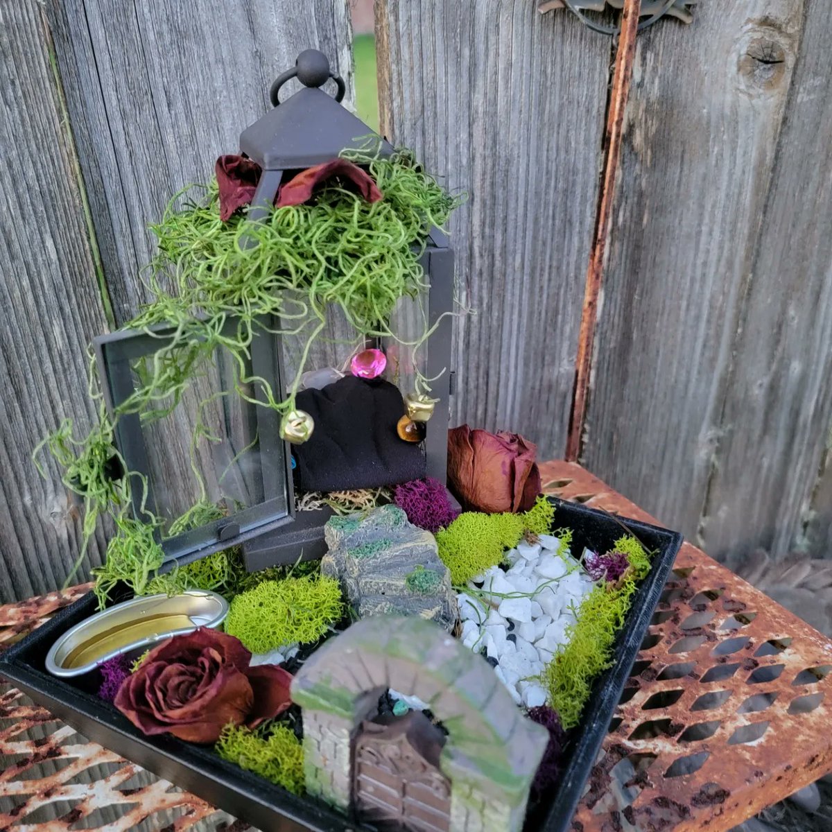 Emberleeink's tweet photo. My daughter and I made our 1st fairy house for the summer Solstice I hope the fairys like it! https://t.co/rRWEcS0JWr