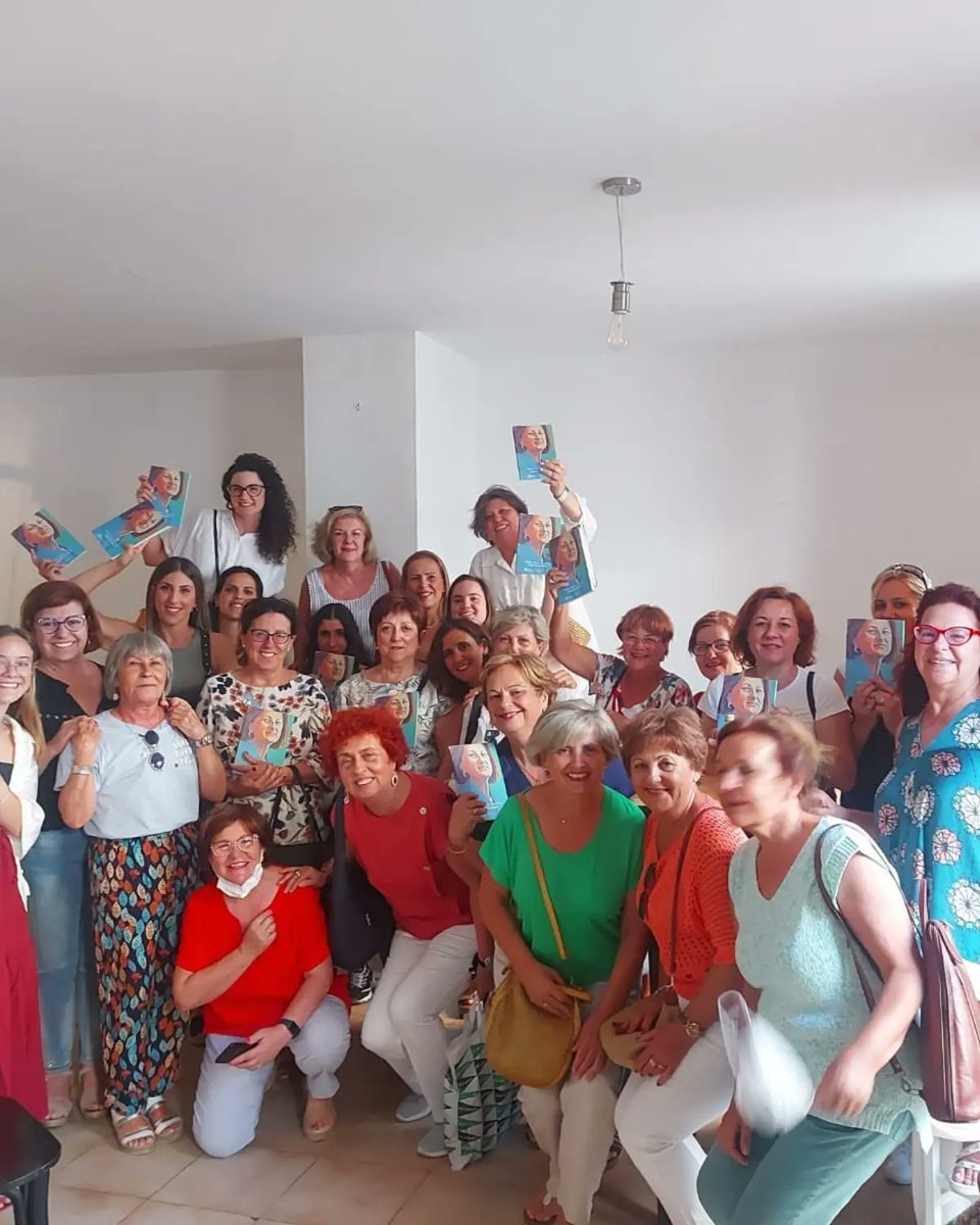 Maria__cambrils's tweet photo. En el día de ayer pudimos asistir a la presentación del libro de Carmen Olmedo, gran mujer socialista y feminista, que cambió el destino de miles de mujeres
Gracias a todas las personas que han hecho posible este más que merecido reconocimiento https://t.co/86kIJP3n2Q