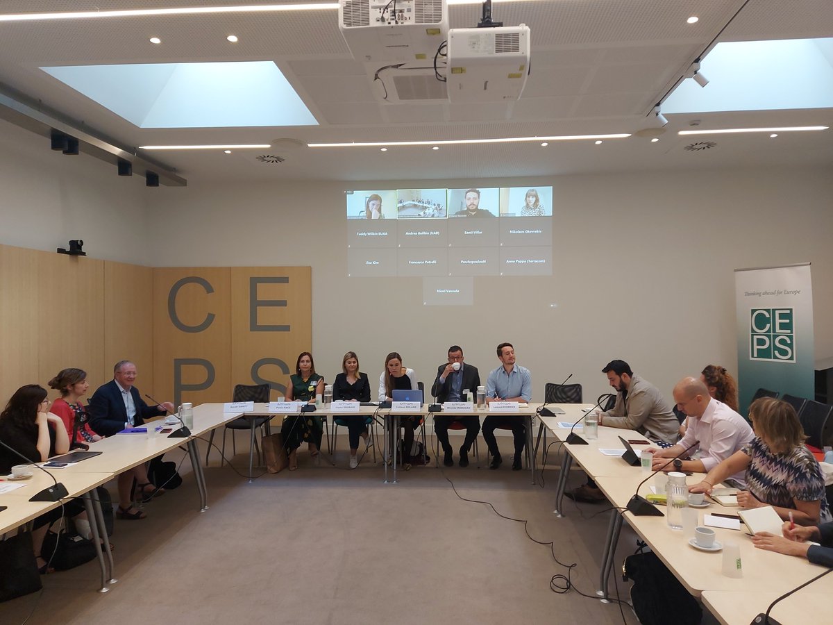 ITFLOWS1's tweet photo. Now Orjana Shabani, from the Jesuit Refugee Service, is explaining the situation of migrants in Kosovo. #migration #EuropeanUnion #Asylum #Refugees #ITFLOWSProject https://t.co/xdAIvSCXvk