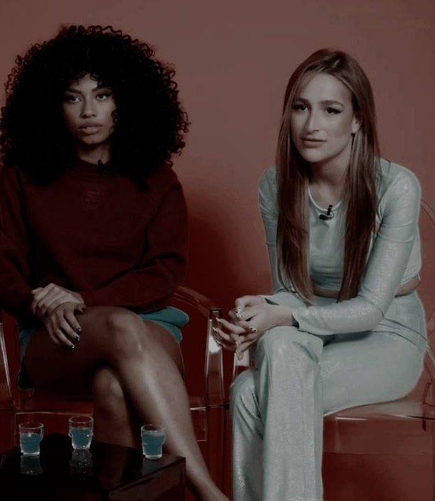 ㅤ

  𝐒𝐄 𝐁𝐔𝐒𝐂𝐀 𝐀 𝐇𝐄𝐑𝐌𝐈𝐎𝐍𝐄 𝐆𝐑𝐀𝐍𝐆𝐄𝐑 

    ✾: Gryffindor. Muggleborn.
    ✾: <a href="/thvchosenwizard/">𝓗͟𝒂𝒓𝒓𝒚 𝓟͟𝒐𝒕𝒕𝒆𝒓</a> ' s bestie.
    ✾: Otp con Ronnie Weasley 
    ✾: FC: Nic C.
ㅤ