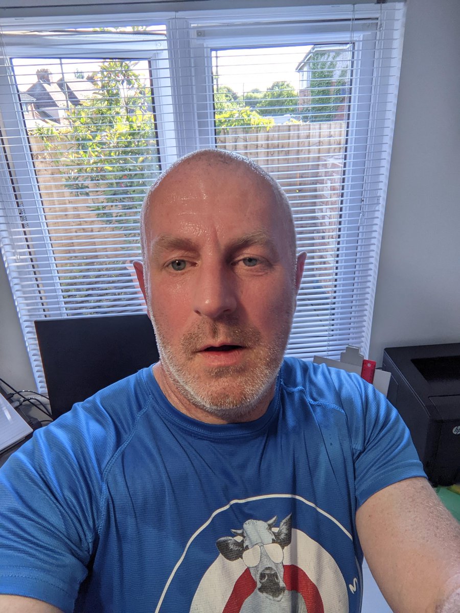 AlphaGraphics_'s tweet image. Our directors are running the #greatnorthrun to raise funds for @GNairambulance😀🚁 please help us here: shorturl.at/iqERZ

Phil has started training by running 5 miles yesterday in 24 degrees! Stay tuned on our socials for more pics &amp;amp; info - good luck guys! #fundraising
