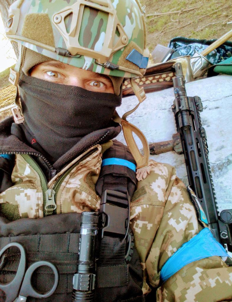 Ціна нашого спокою болюча..
Не забувайте тих, хто ціною власного життя захищає Україну