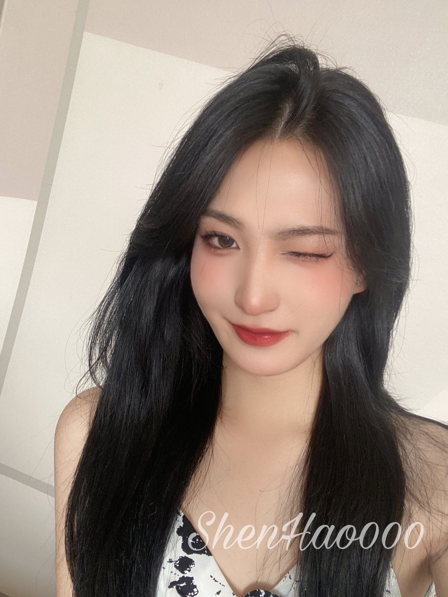 眼睛抽筋儿了 https://t.co/heLQhPw4Cn