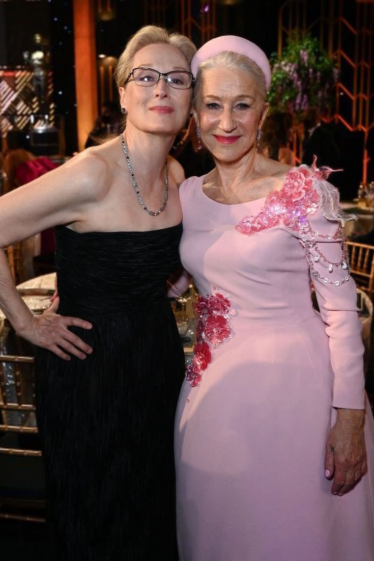 ThreeIcons_'s tweet image. Happy Birthday to the most amazing lady. An icon. My idol. Meryl Streep!!! #HappyBirthdayMerylStreep 💝