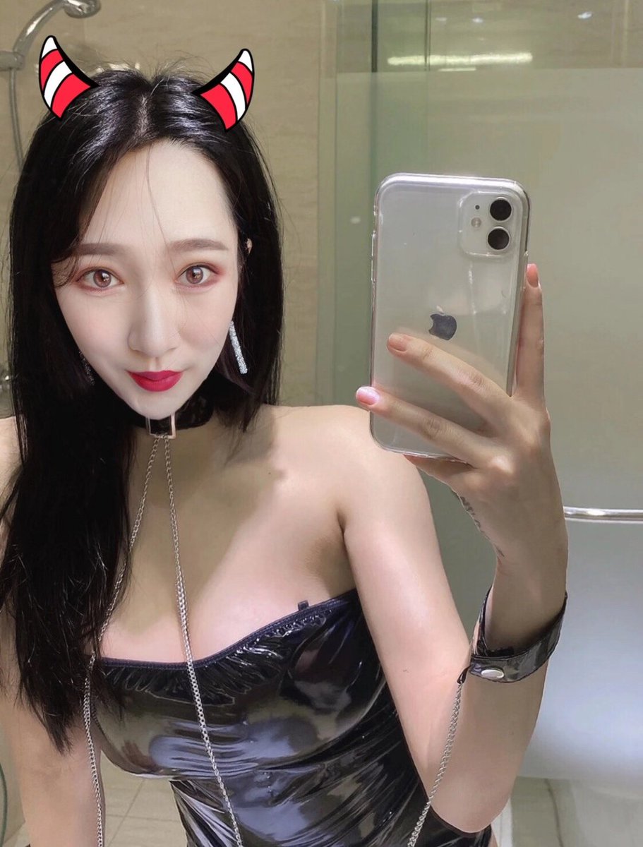 suckdirtydicks's tweet photo. 可以当你的小猫猫嘛 https://t.co/C9ZEwqiiTp