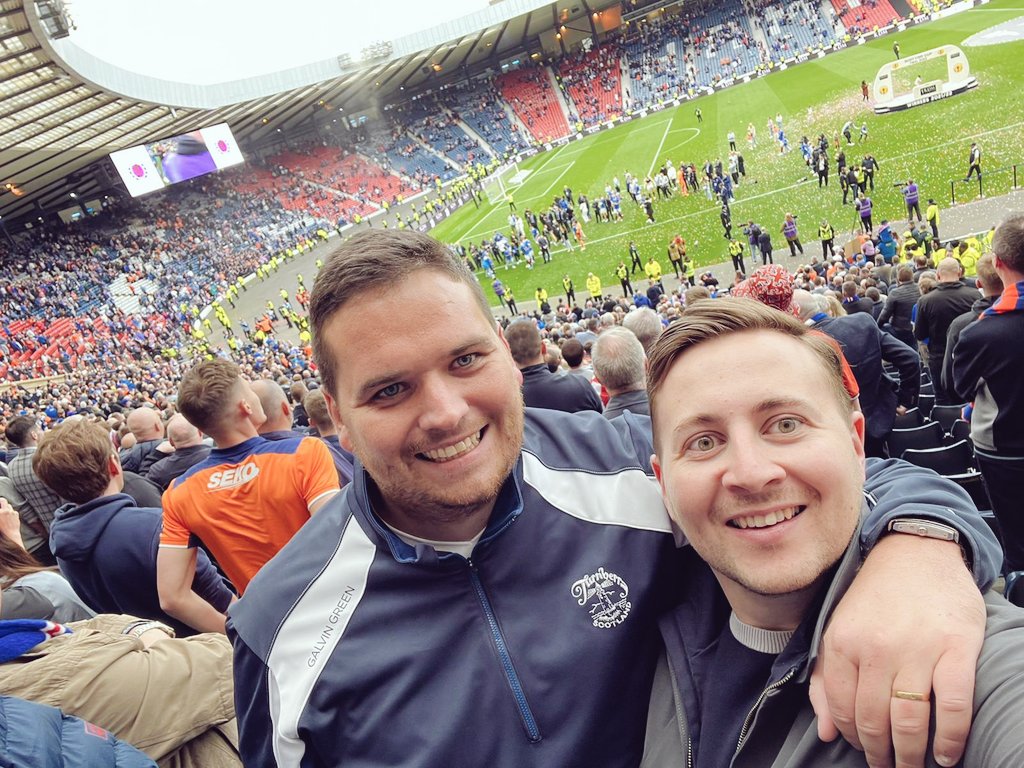 RossYoung1990's tweet photo. A month on. What a trip. @samcheckers @AlexThompson04 @danrjjb https://t.co/tEtR7qL7Yc