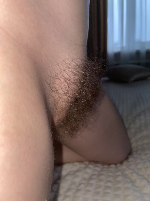 I'm continuing the theme of unshaven cunt! If your wife or girlfriend doesn't shave her ass and cunt