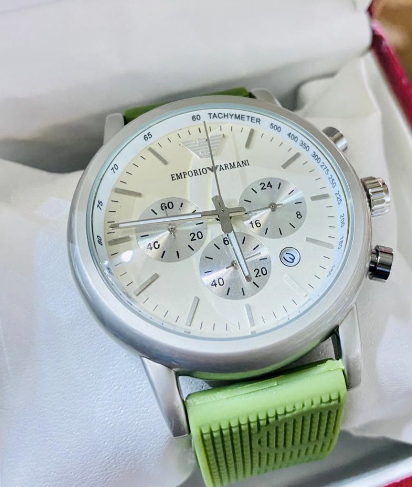 Dstore237's tweet photo. ⌚️: Emporio Armani ( Silicone )
🏷: 23 000 FCFA
📍: Livraison 🚚 et expédition 📦 possible. ✨
#Rt
#Rtapprecies
#Dstore
#TT237 https://t.co/ivFJoWWEle