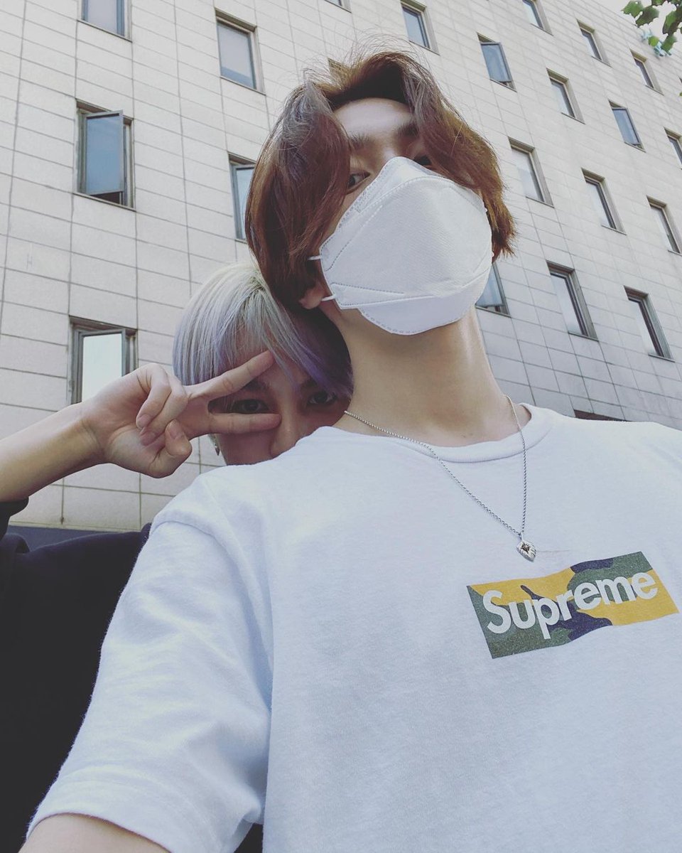 200628 i_m_hendery Instagram Post

I’m taller than Yangyang
🔗 instagram.com/p/CB-TjD4Aa1a/

#HENDERY #헨드리 #黄冠亨