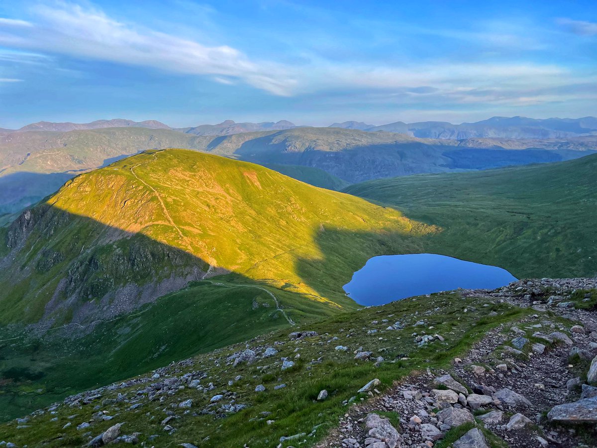 “Wednesday’s Wonder” Spotlight on 
Seat Sandal 🤩 “Lakes through the Lens” Yours from 
the fells, Steve (&amp; camera)🙏📸⛰🇺🇦 
@lakelandwalkstalks @thephotohour 
#wednesday #wednesdaywisdom #tarn #LakeDistrict #lakedistrictuk #virtuallakes