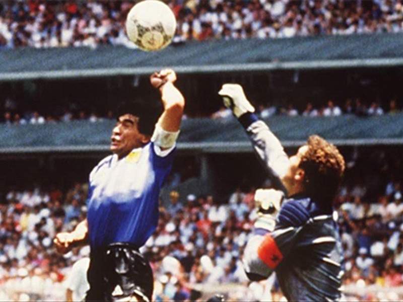 Oi_the_Lawyer's tweet photo. #OTD 1986
„Es war ein bisschen #Maradonas Kopf und ein bisschen die #HandGottes“ https://t.co/BKrek9K2Bf