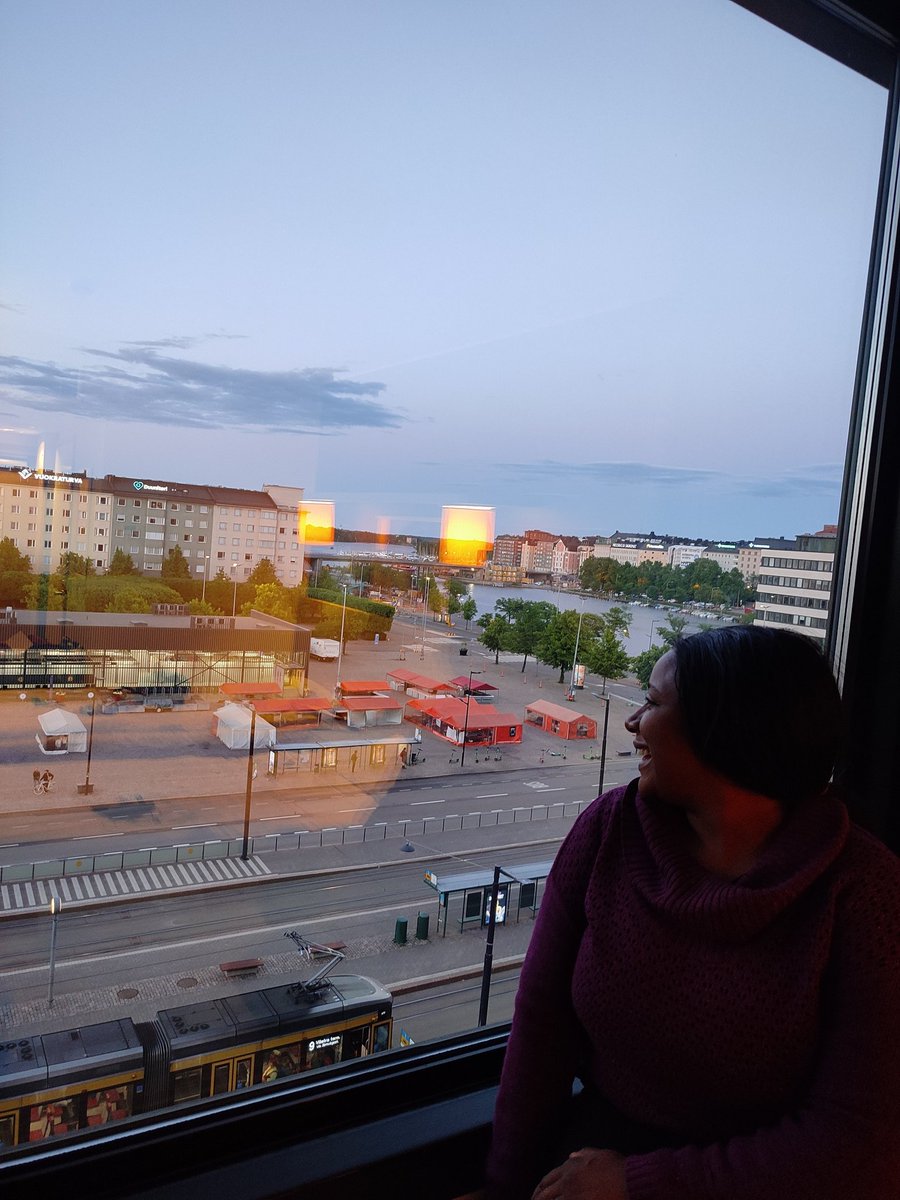 I was really waiting for night 🌃 so I can sleep.
It's 2am. Wonders of God
#Helsinki.