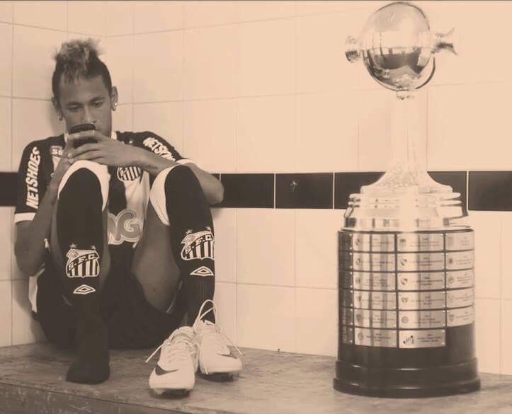 SantosFC's tweet photo. "É só uma imagem". Não, é um pedaço da história.

#SoyLocoPorTri https://t.co/mklA9fhQnB