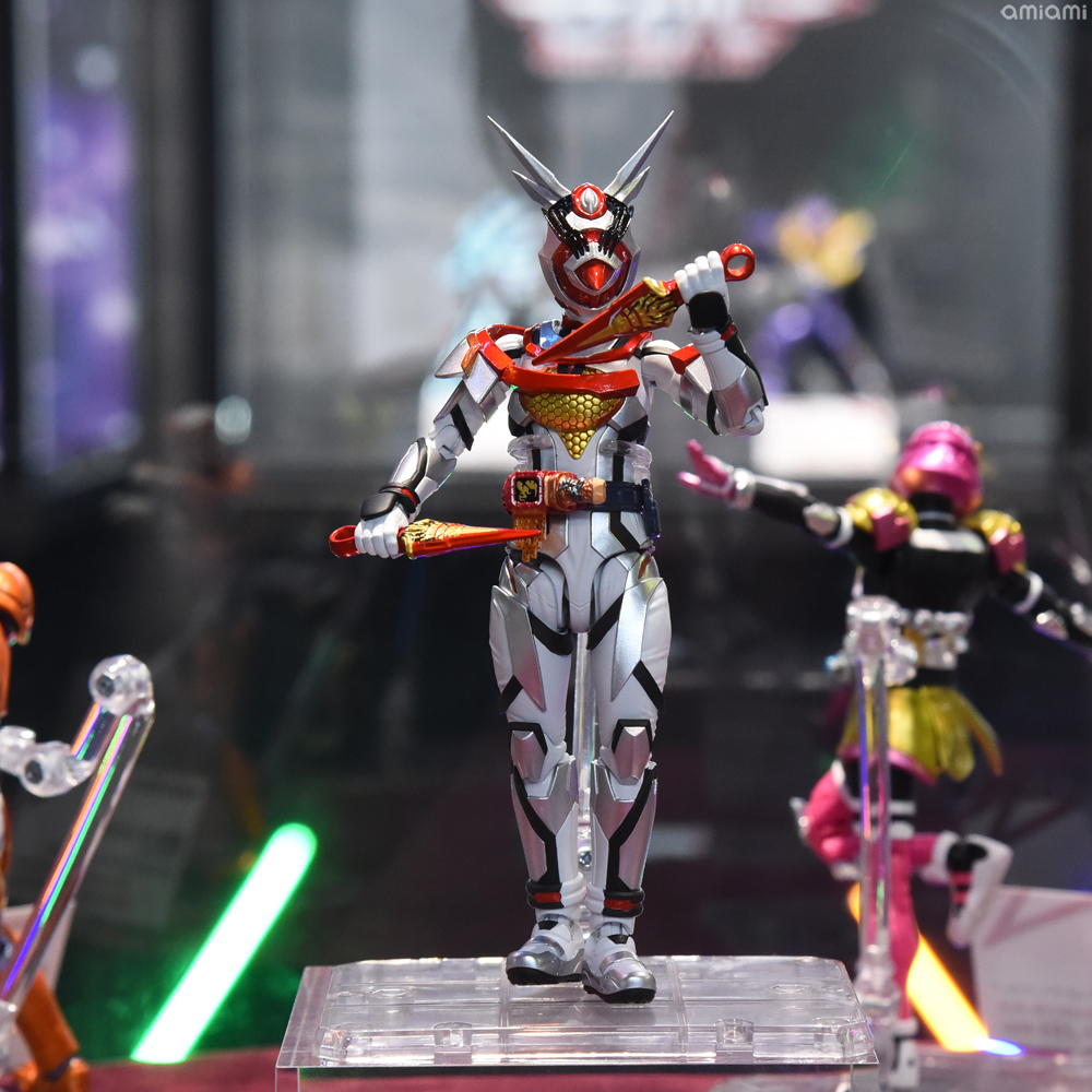 超特価SALE開催！ S.H.フィギュアーツ Figuarts 仮面ライダーアギレラ