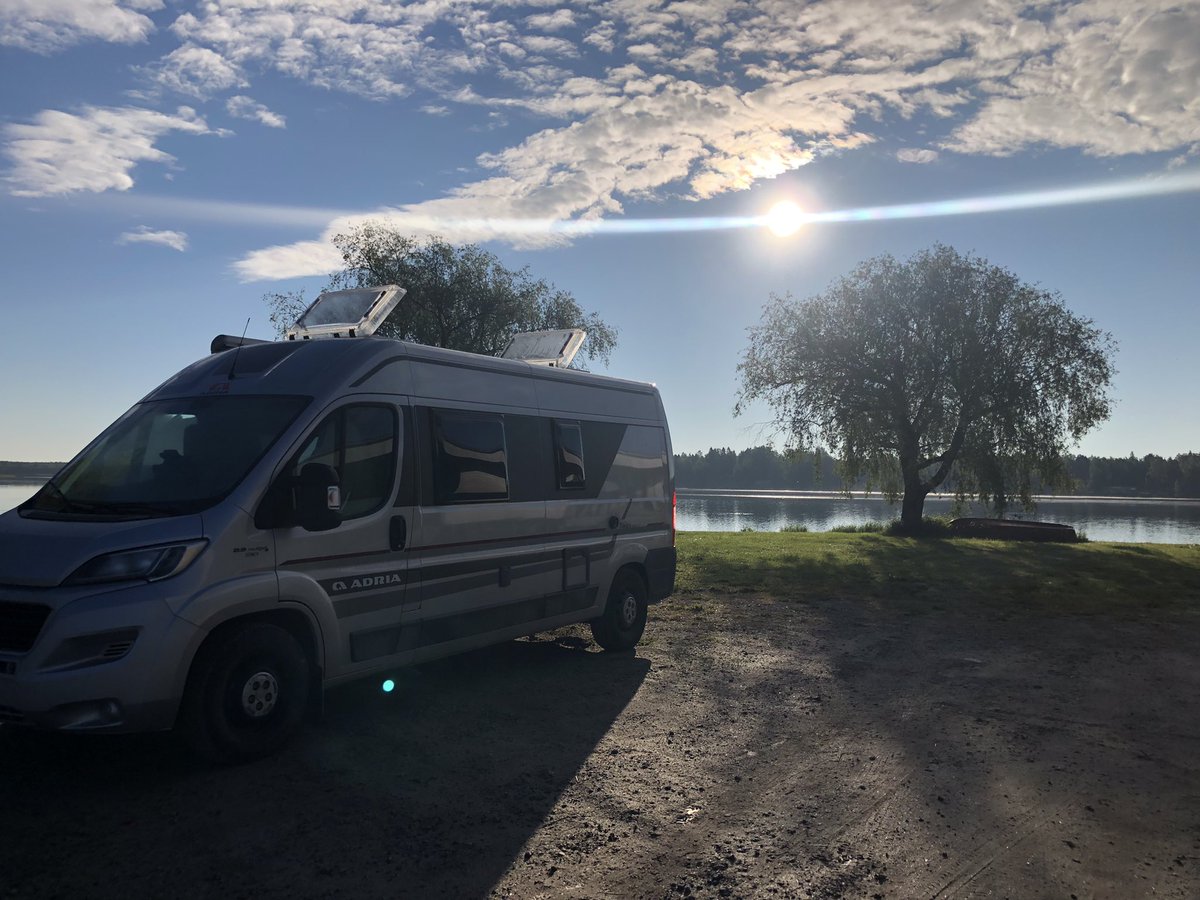 sky_mikaela's tweet photo. #vanlife -kotona kaikkialla 💚 https://t.co/UlyoR09v6f