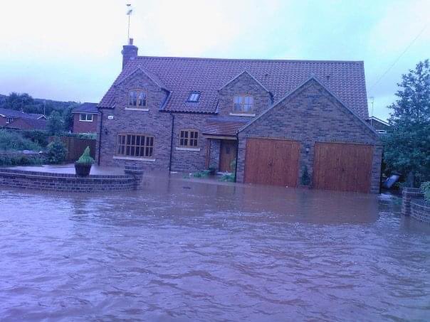 Simon Crowther tweet media