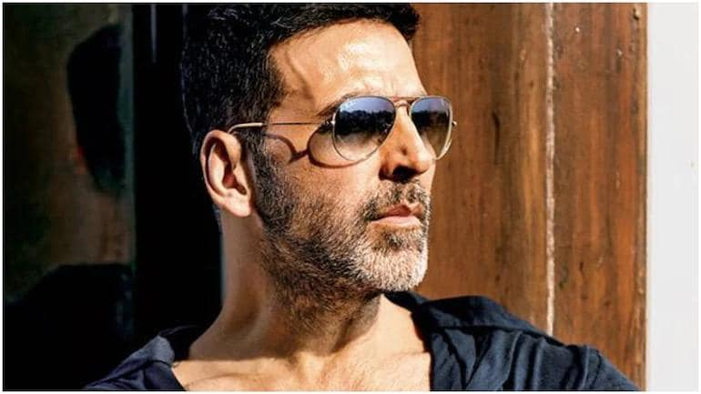 TradeBOC's tweet photo. #AkshayKumar has plenty of films lined up. His next release is "#RakshaBandhan", followed by "#RamSetu", "#OMG2", and "#Selfiee", among others. He will also begin Ali Abbas Zafar's "#BadeMiyanChoteMiyan", "#Gorkha" and a romantic comedy later this year and next year. https://t.co/oBQnmN93eS